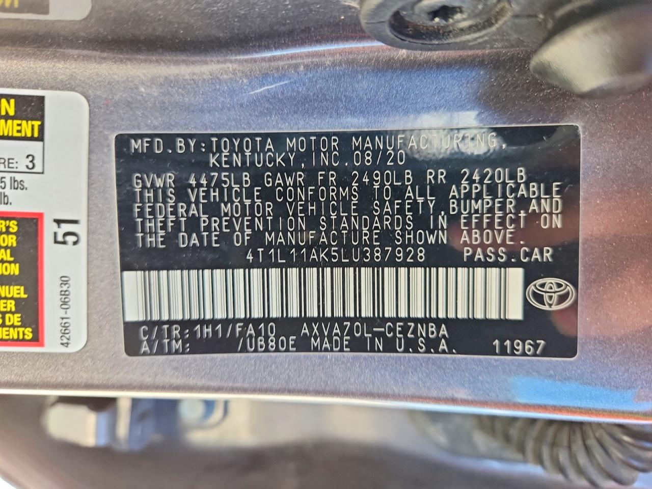 2020 TOYOTA CAMRY LE photo 25