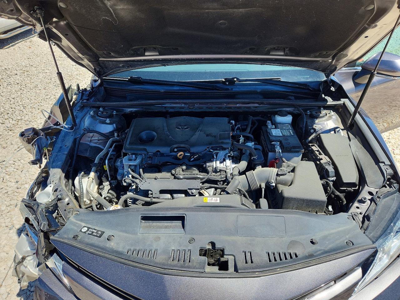 2020 TOYOTA CAMRY LE photo 21