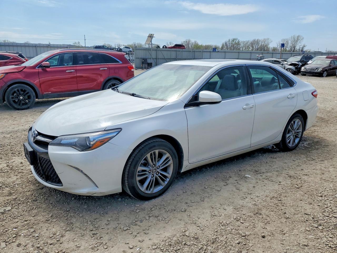 2016 TOYOTA CAMRY