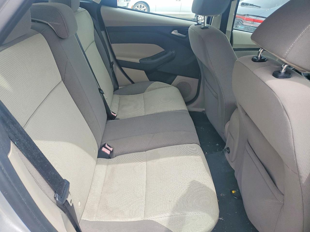 2013 FORD FOCUS SE photo 19