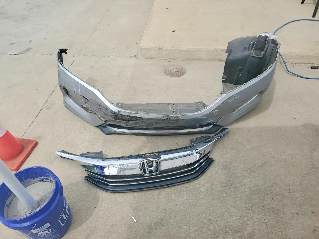 2016 HONDA ACCORD LX photo 23