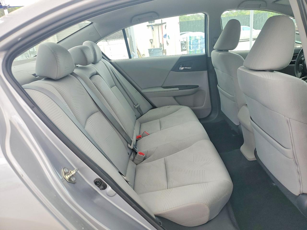 2016 HONDA ACCORD LX photo 19
