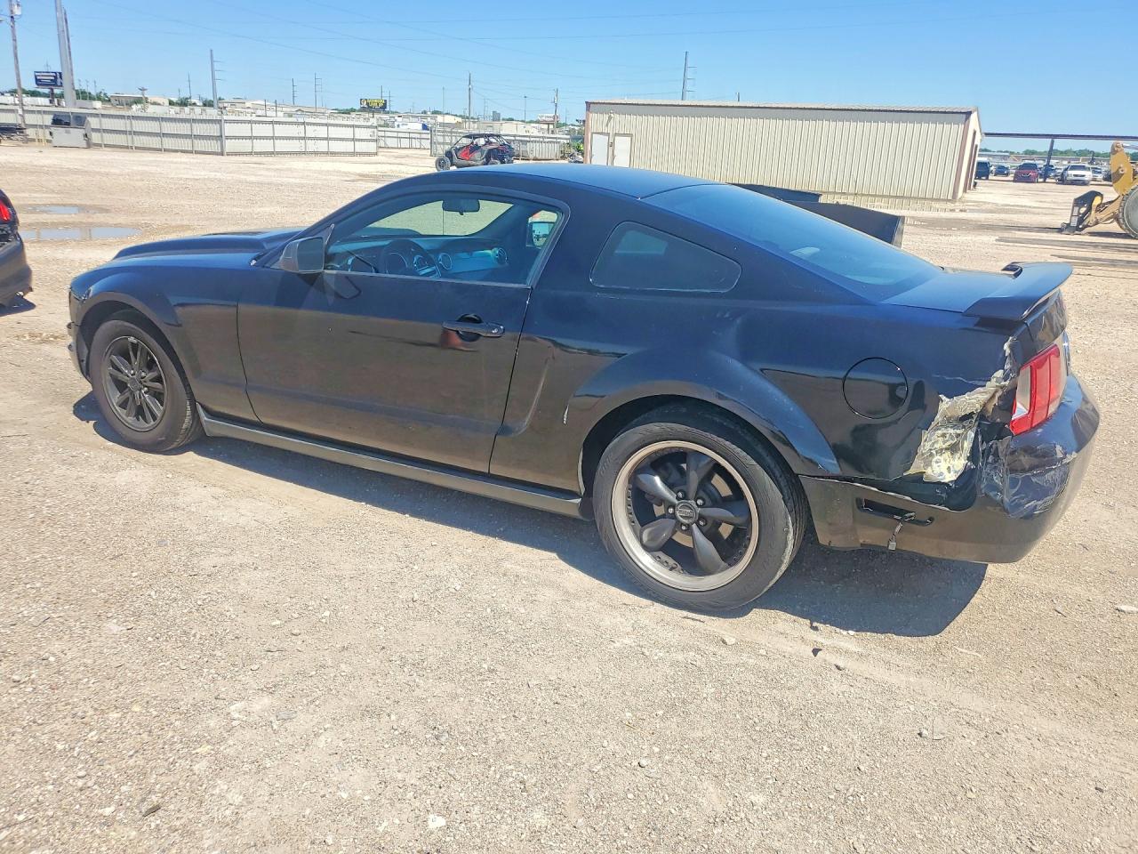 2006 FORD MUSTANG photo 3