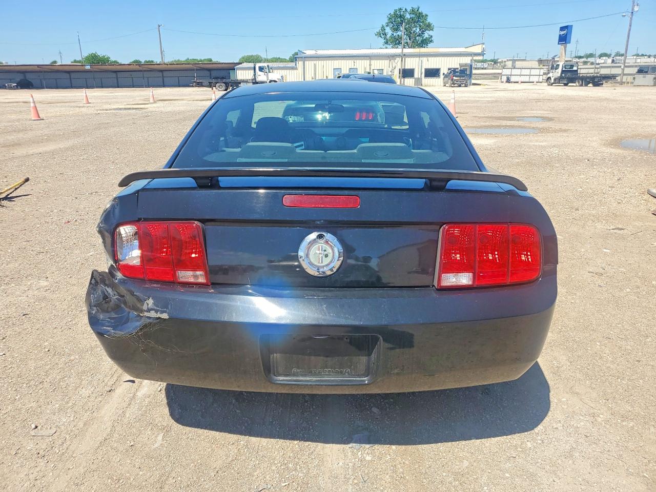 2006 FORD MUSTANG photo 11