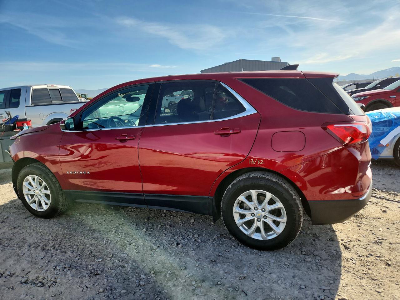 2019 CHEVROLET EQUINOX LT photo 4