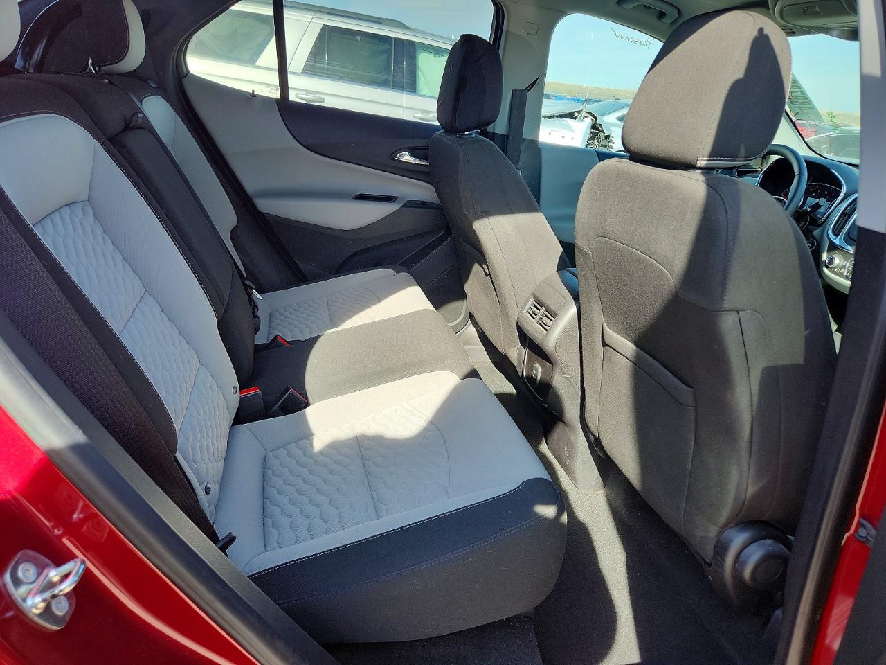 2019 CHEVROLET EQUINOX LT photo 28