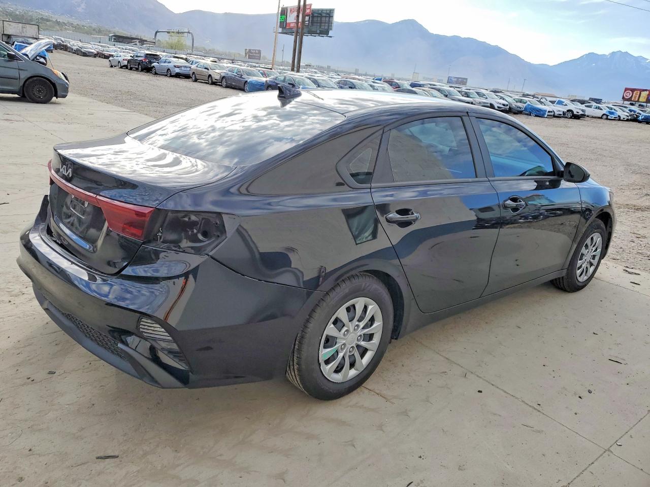 2024 KIA FORTE LX photo 5