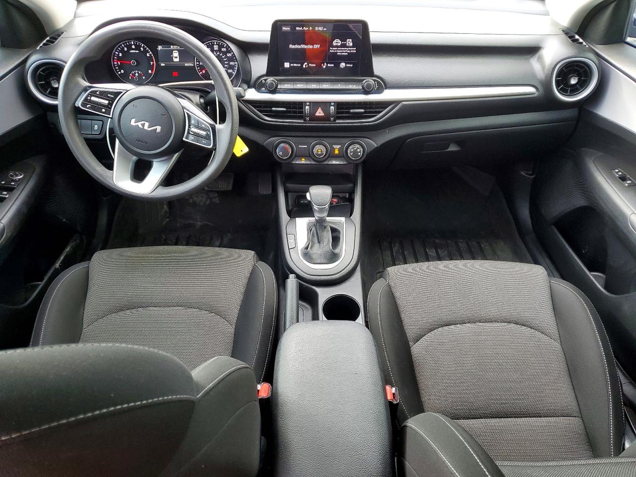 2024 KIA FORTE LX photo 15