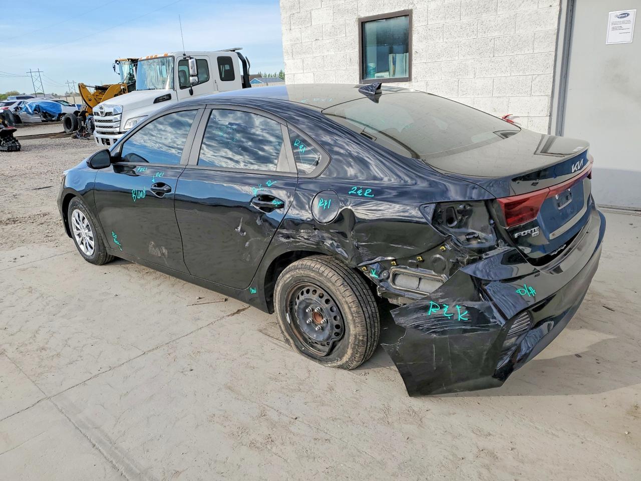 2024 KIA FORTE LX photo 3