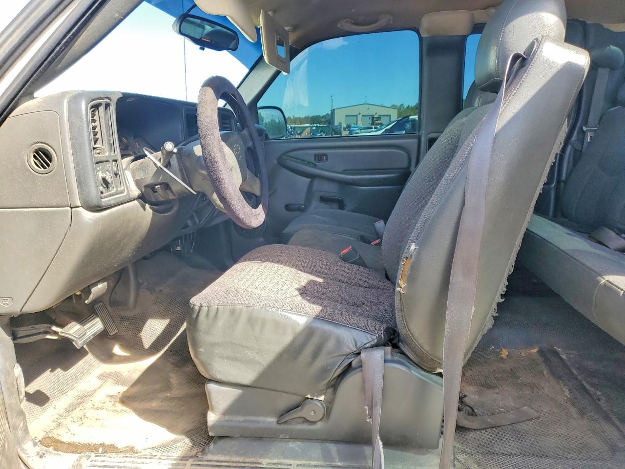 2003 CHEVROLET SILVERADO C1500 photo 13