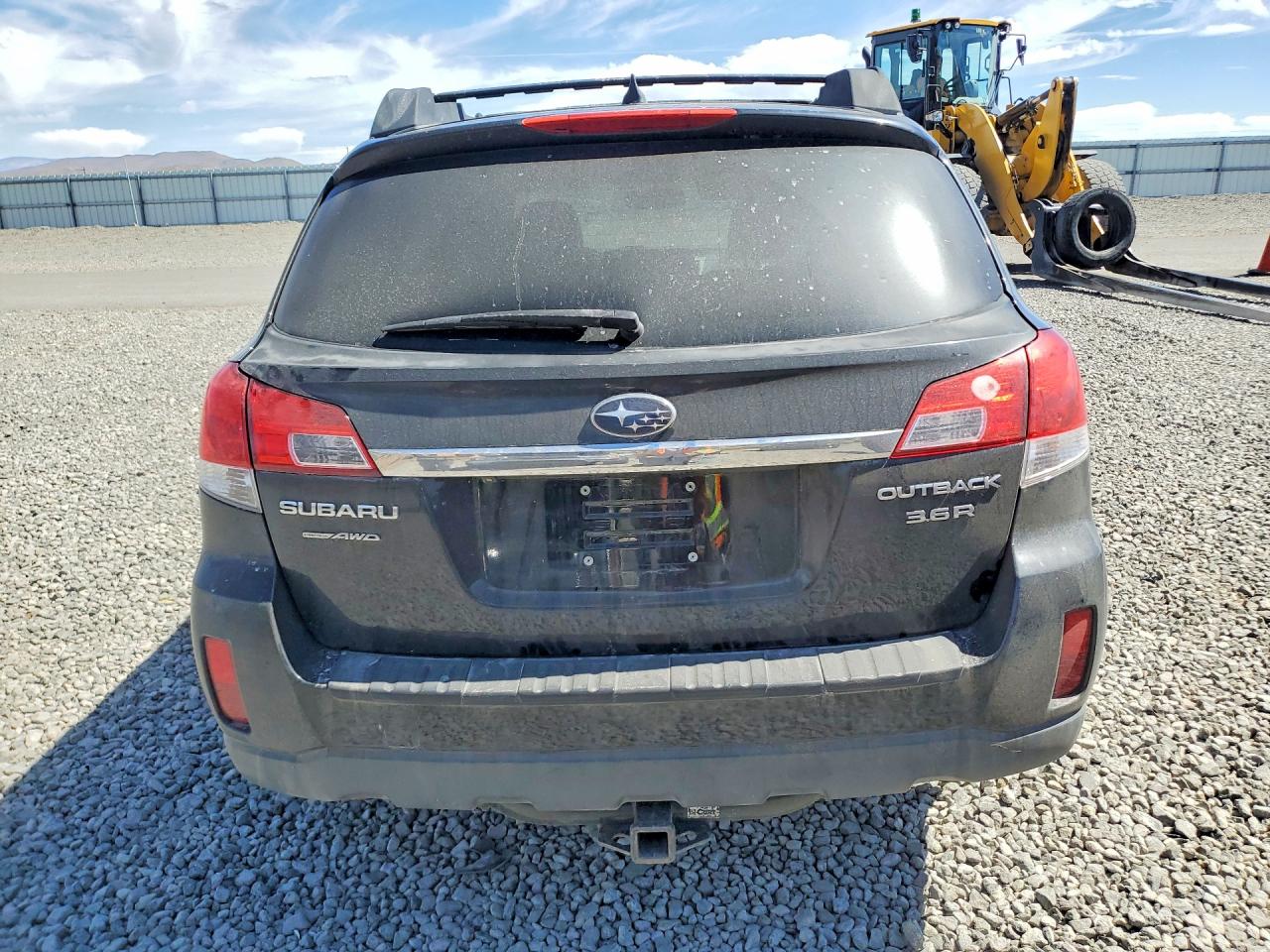 2011 SUBARU OUTBACK 3.6R LIMITED photo 11