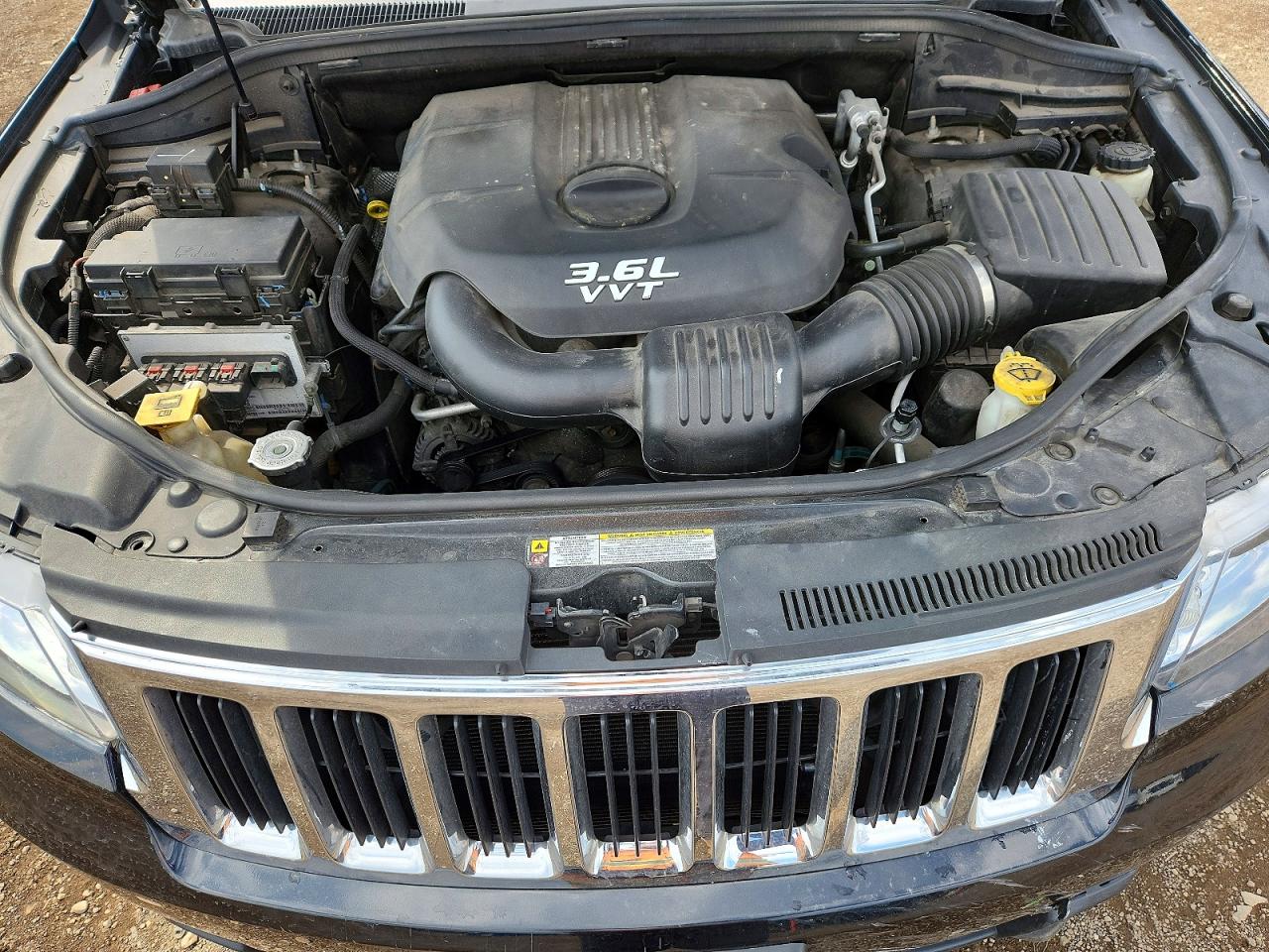 2012 JEEP GRAND CHEROKEE LAREDO photo 34