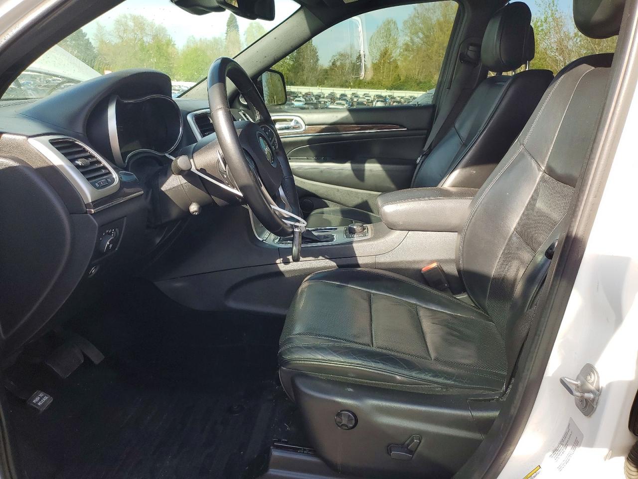 2016 JEEP GRAND CHEROKEE OVERLAND photo 13