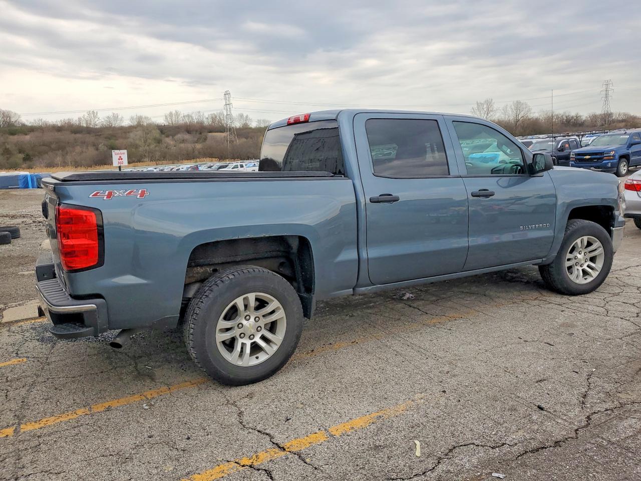 2014 CHEVROLET SILVERADO K1500 LT photo 3