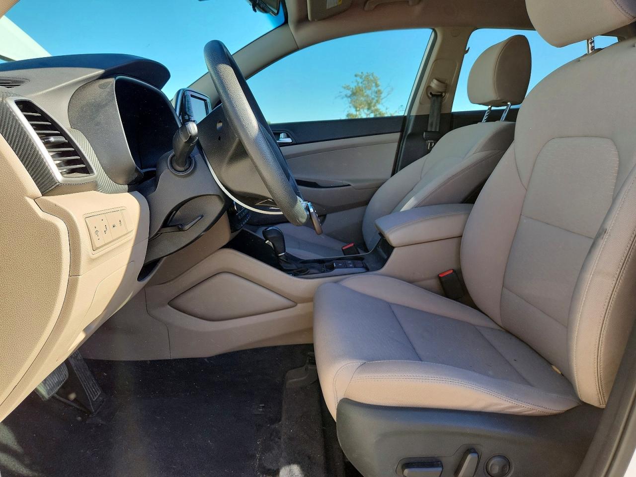 2020 HYUNDAI TUCSON SEL photo 7