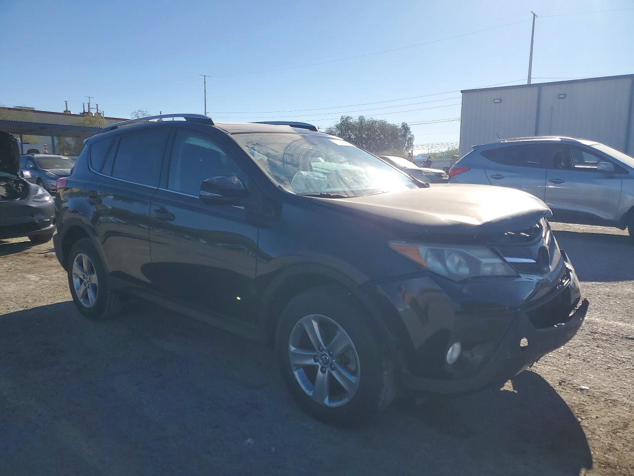 2015 TOYOTA RAV4 XLE photo 10