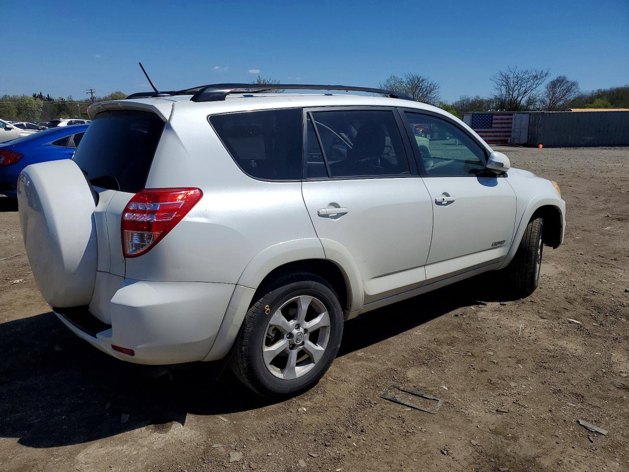 2009 TOYOTA RAV4 LIMITED photo 3