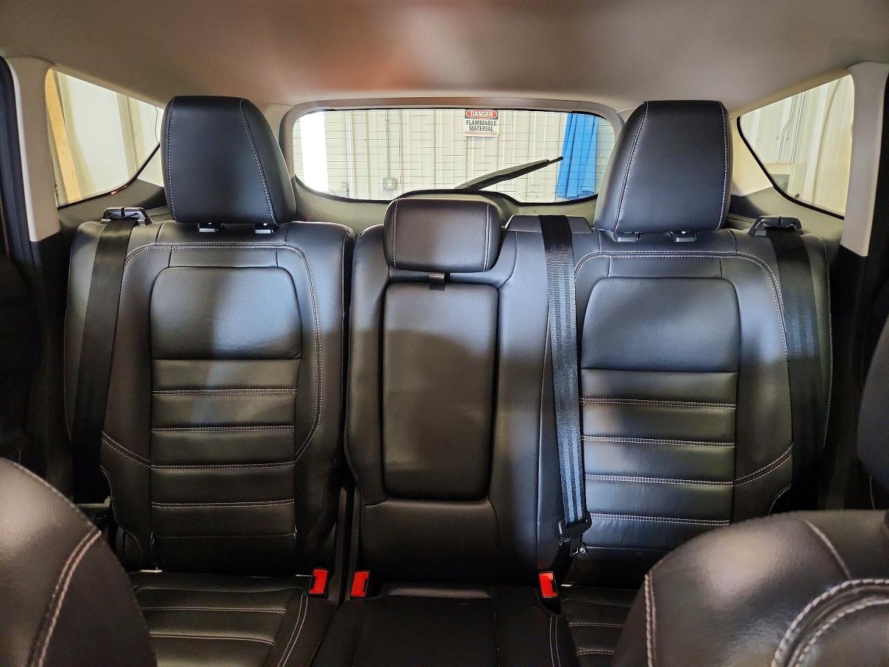 2017 FORD ESCAPE TITANIUM photo 19