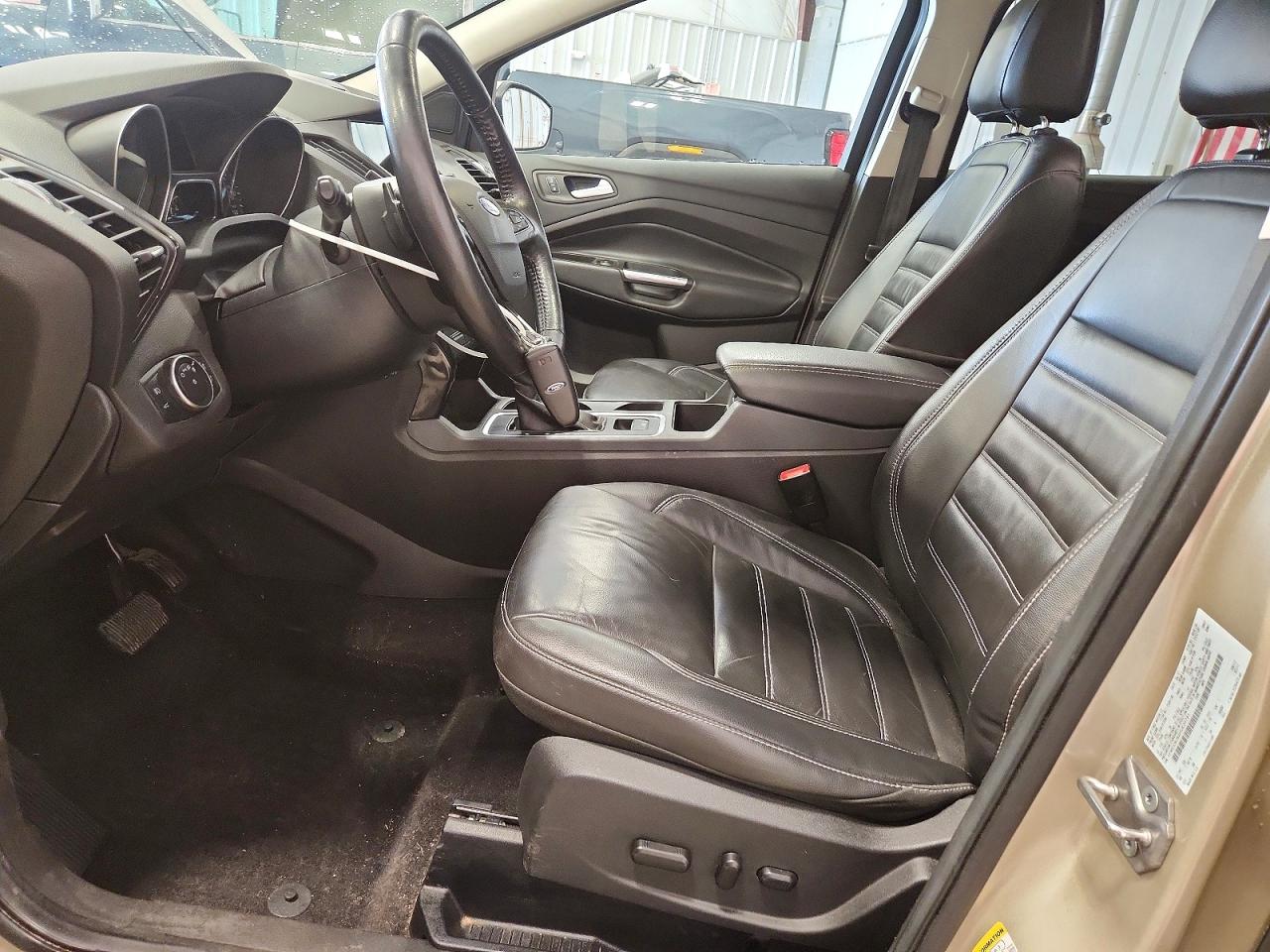 2017 FORD ESCAPE TITANIUM photo 13