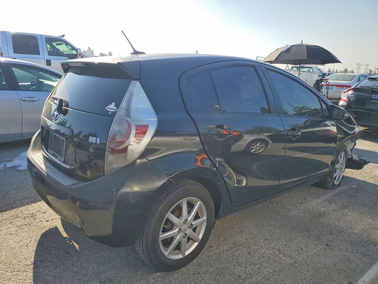 2013 TOYOTA PRIUS C THREE photo 3