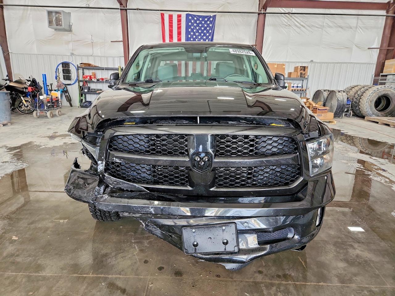 2019 RAM 1500 CLASSIC SLT photo 9