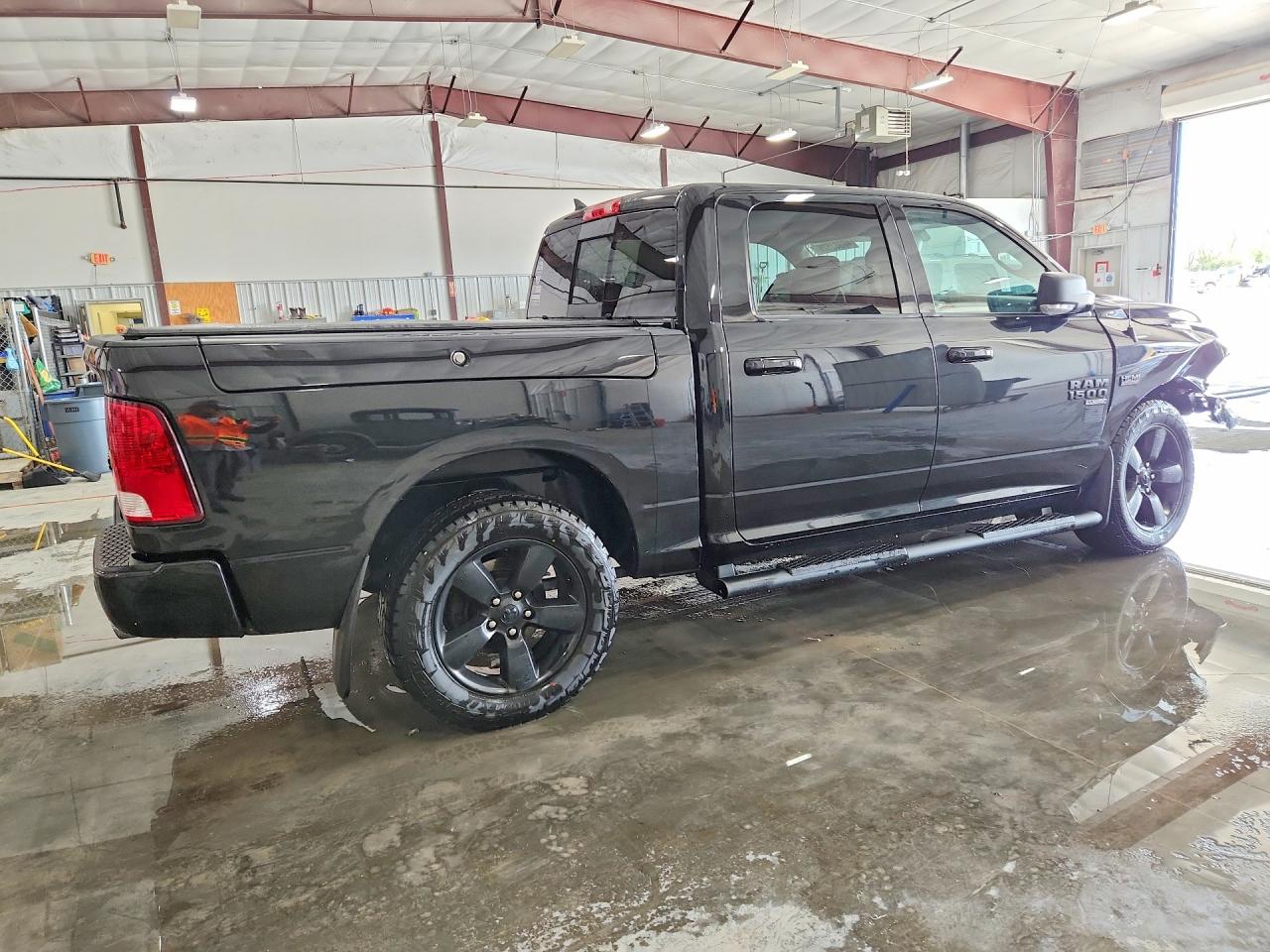 2019 RAM 1500 CLASSIC SLT photo 5