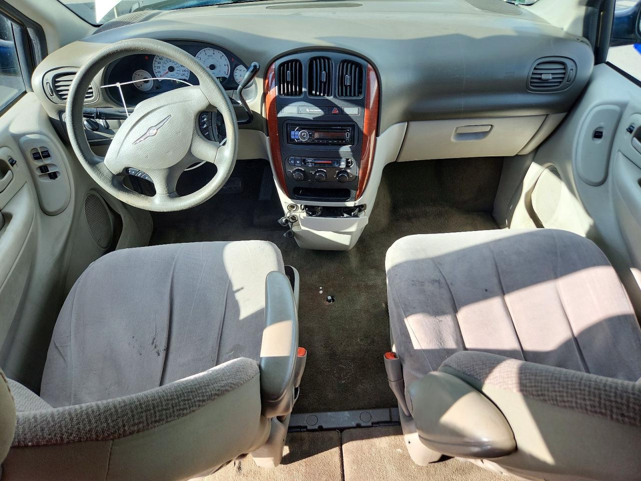 2007 CHRYSLER TOWN & COUNTRY LX photo 22