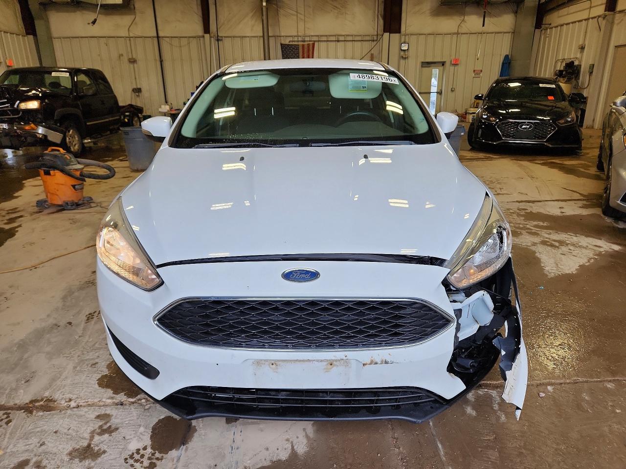 2018 FORD FOCUS SE photo 13