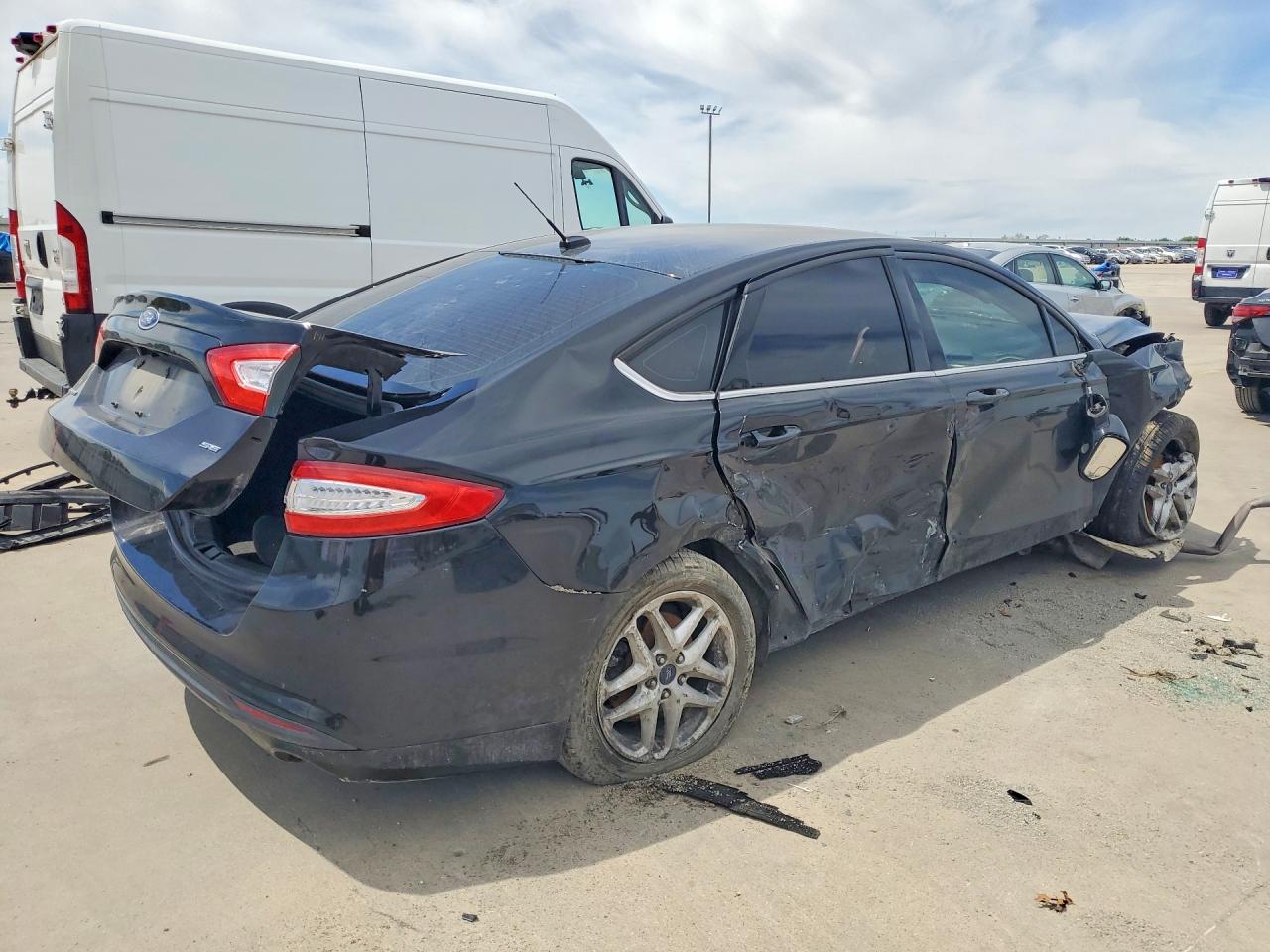 2016 FORD FUSION SE photo 5