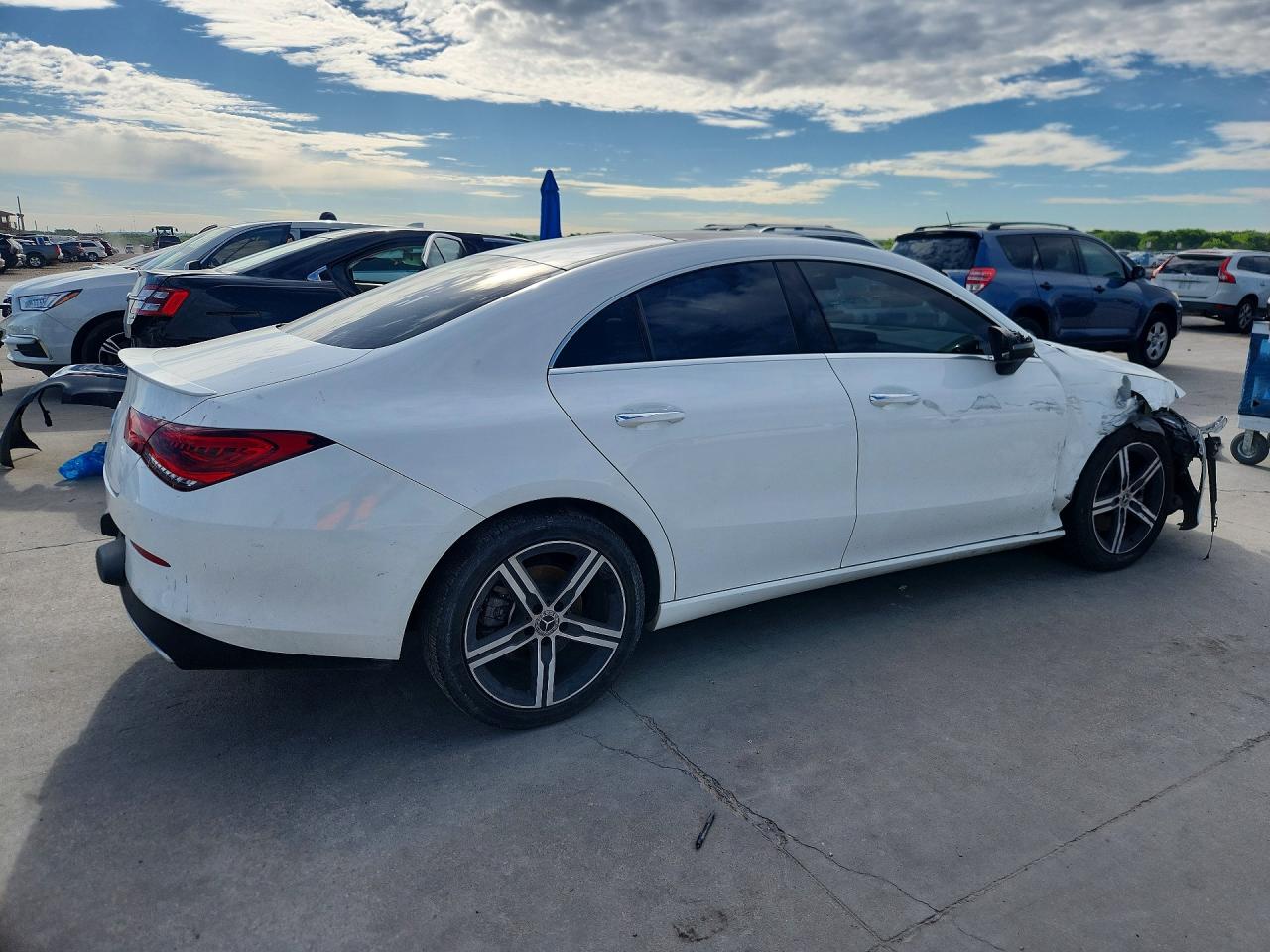 2021 MERCEDES-BENZ CLA 250 photo 5
