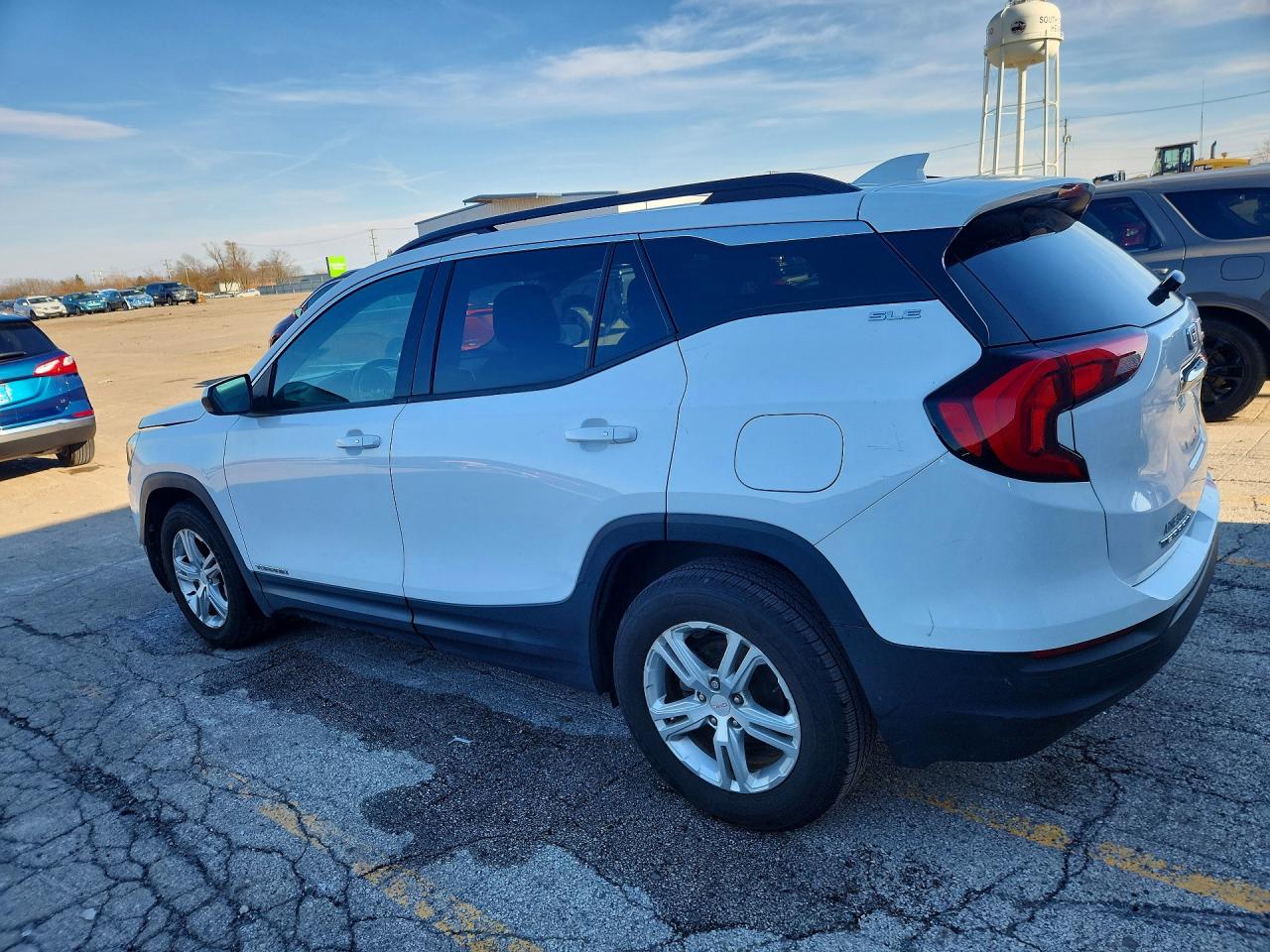 2019 GMC TERRAIN SLE photo 4