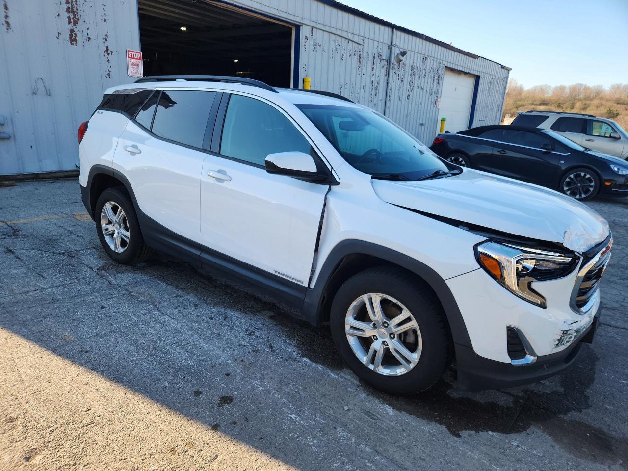 2019 GMC TERRAIN SLE photo 10