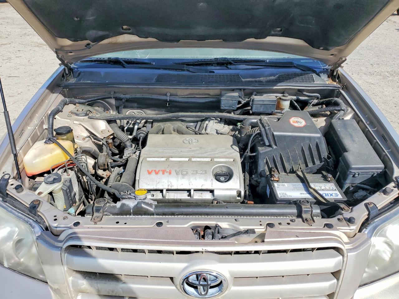 2004 TOYOTA HIGHLANDER LIMITED photo 34