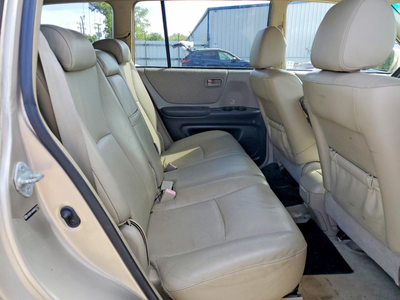 2004 TOYOTA HIGHLANDER LIMITED photo 31
