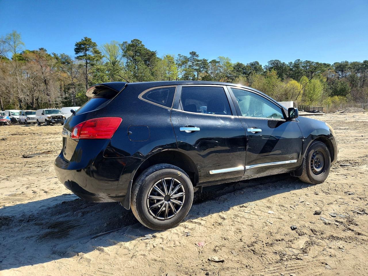 2013 NISSAN ROGUE S photo 3