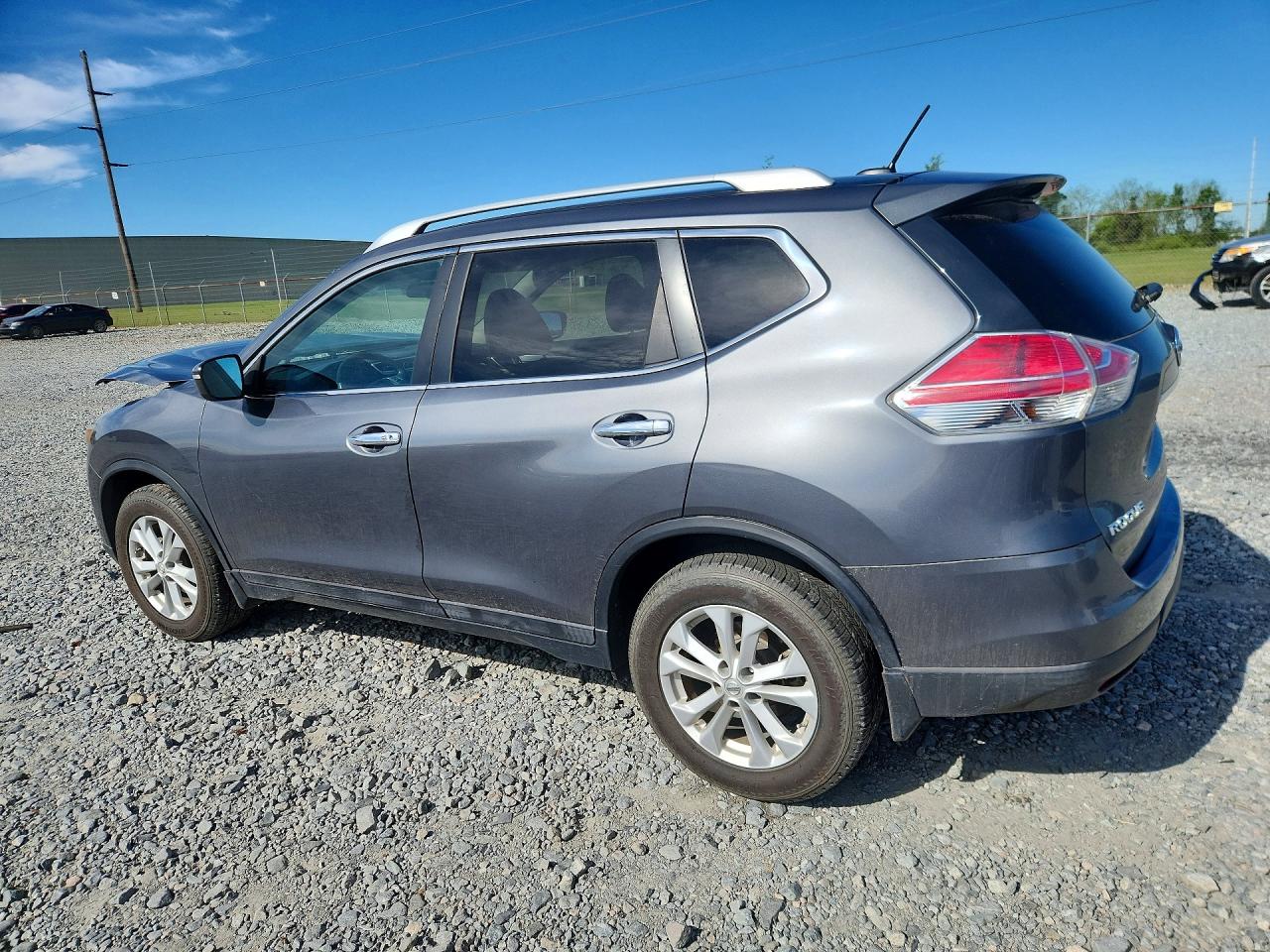 2014 NISSAN ROGUE SV photo 4