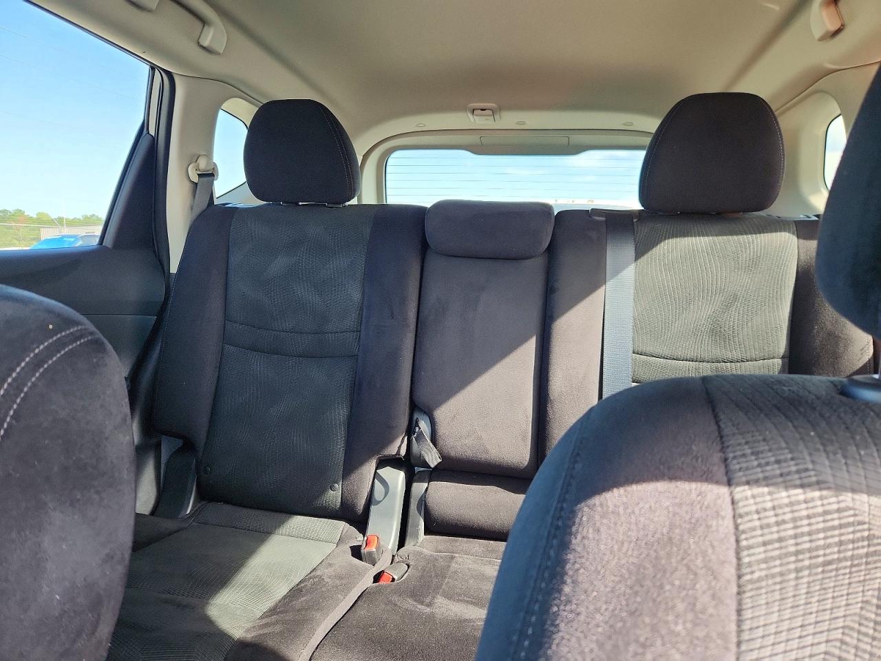 2014 NISSAN ROGUE SV photo 28