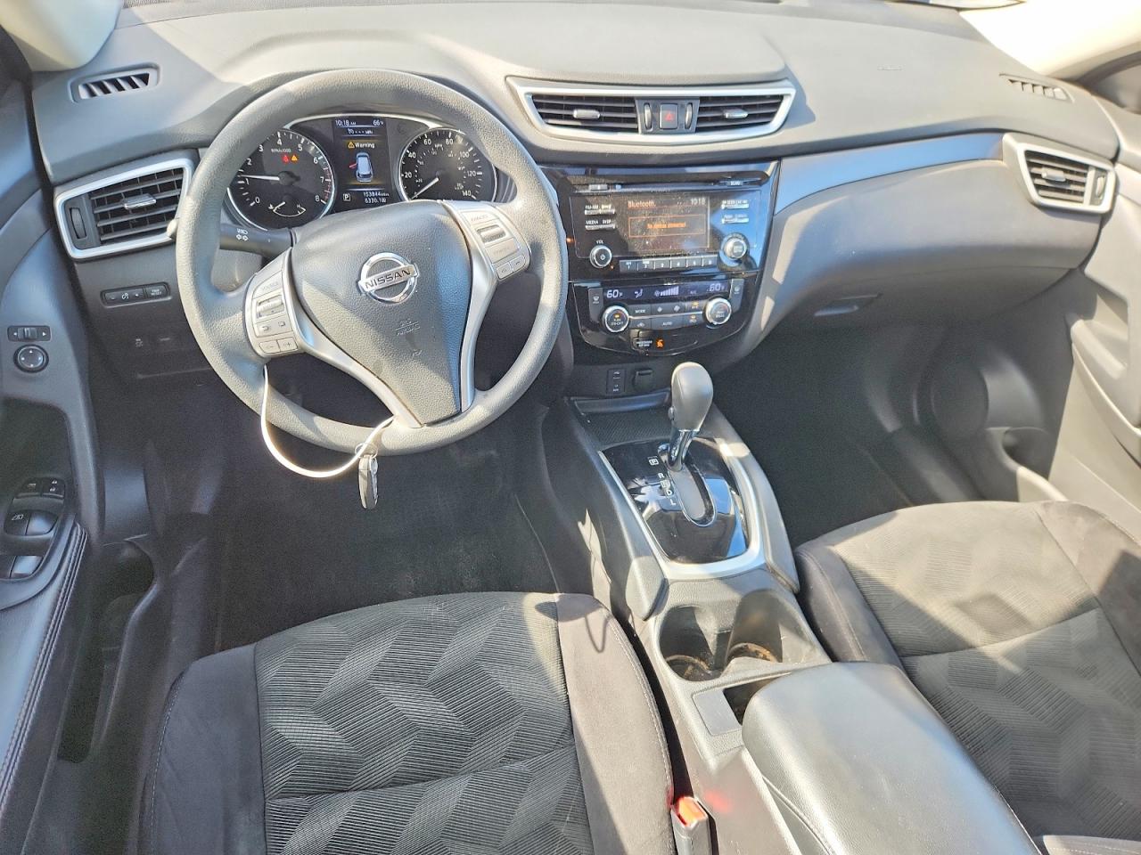 2014 NISSAN ROGUE SV photo 22