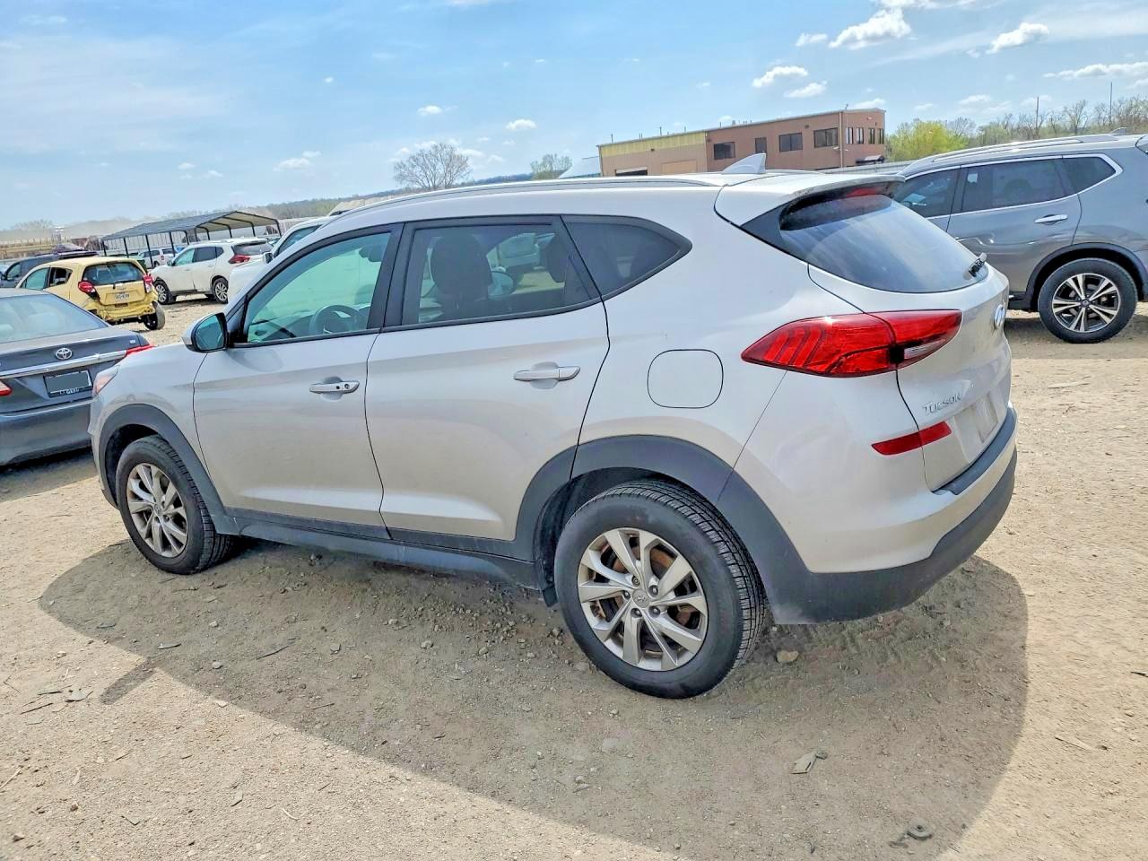 2020 HYUNDAI TUCSON VALUE photo 3