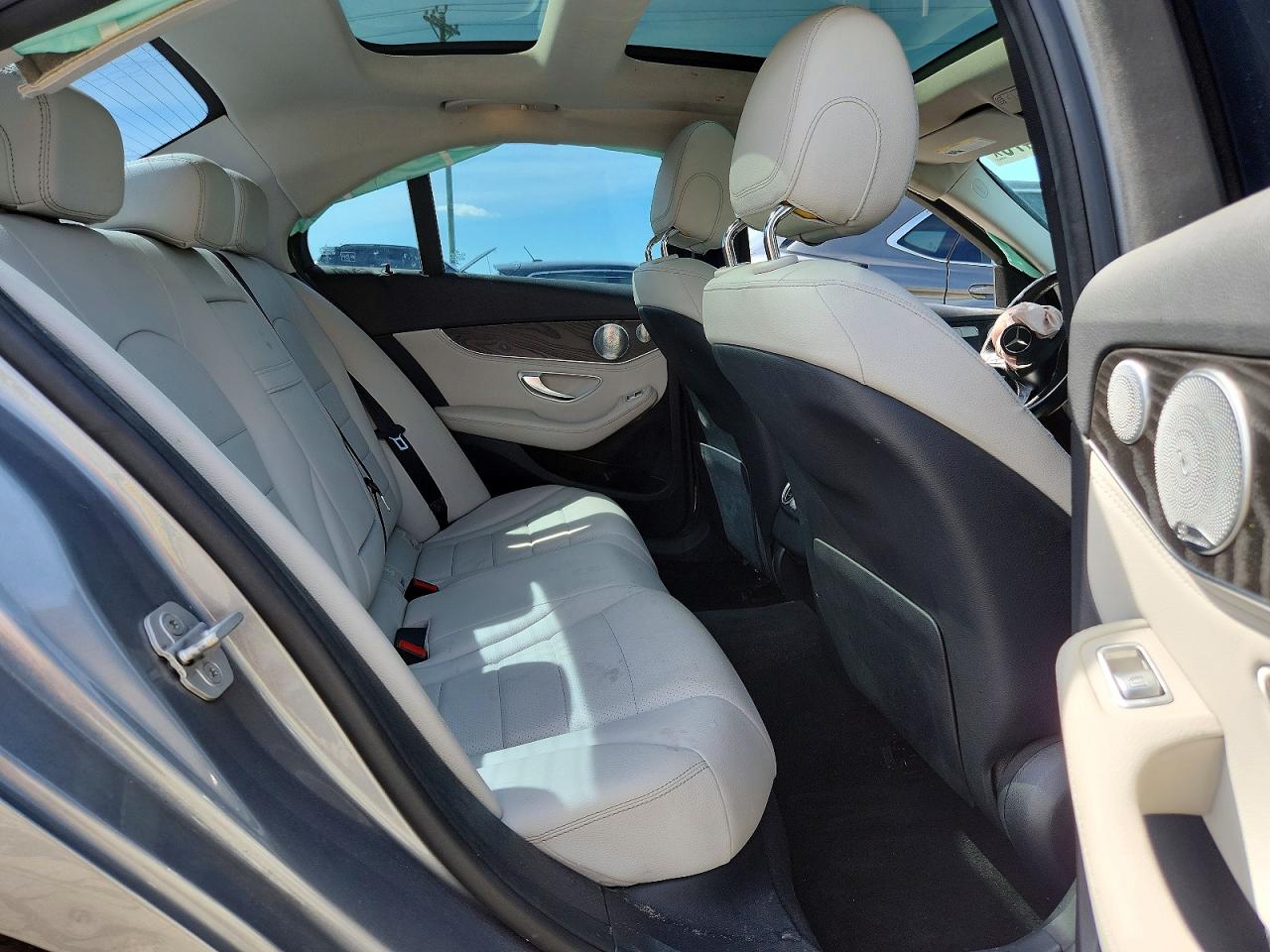 2015 MERCEDES-BENZ C 300 4MATIC photo 28