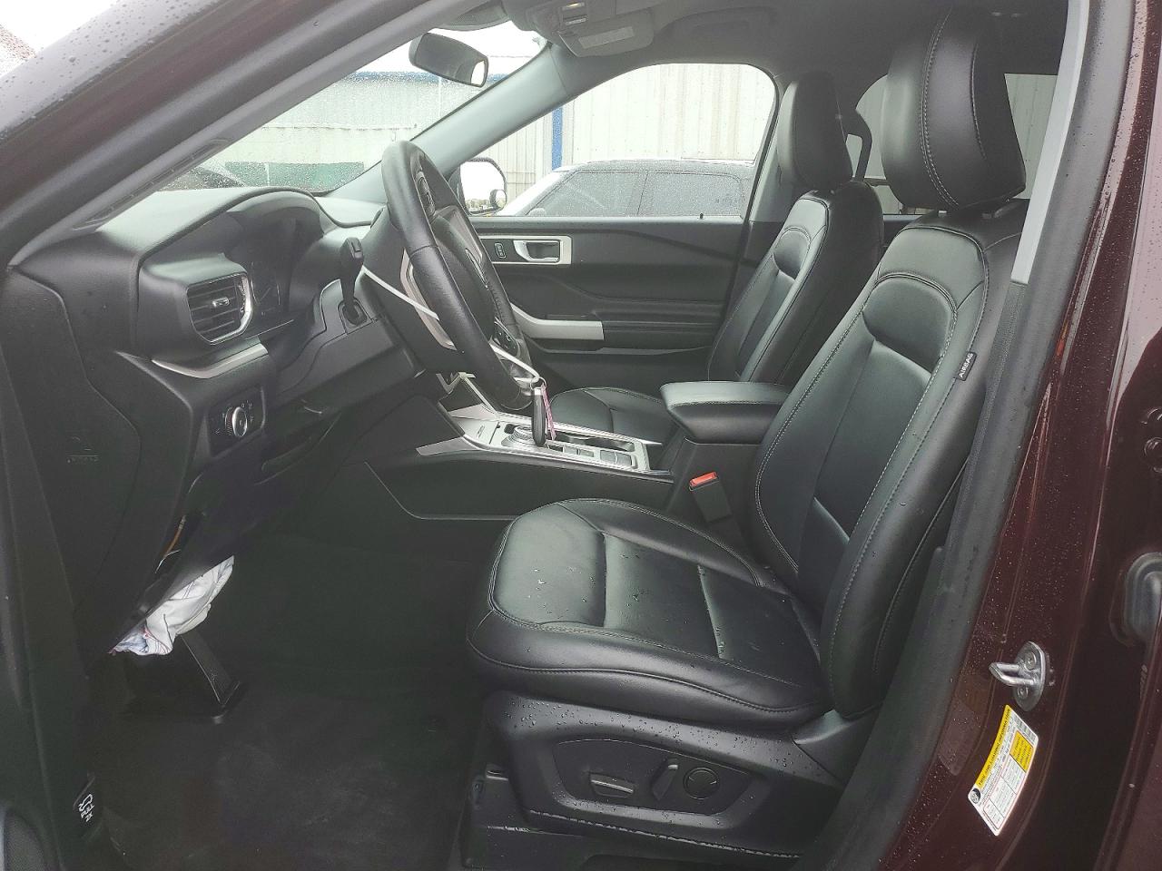 2023 FORD EXPLORER XLT photo 19