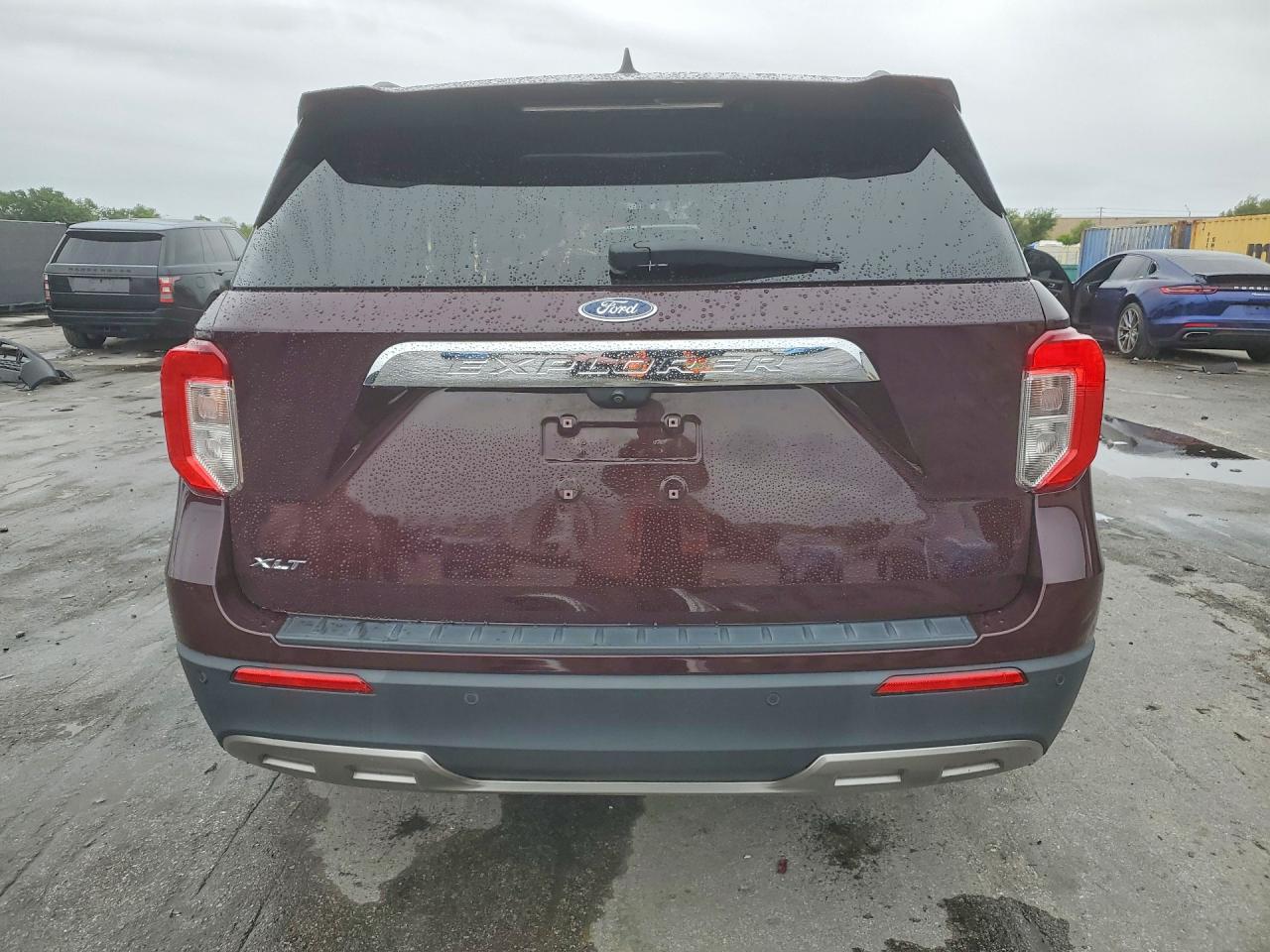 2023 FORD EXPLORER XLT photo 16