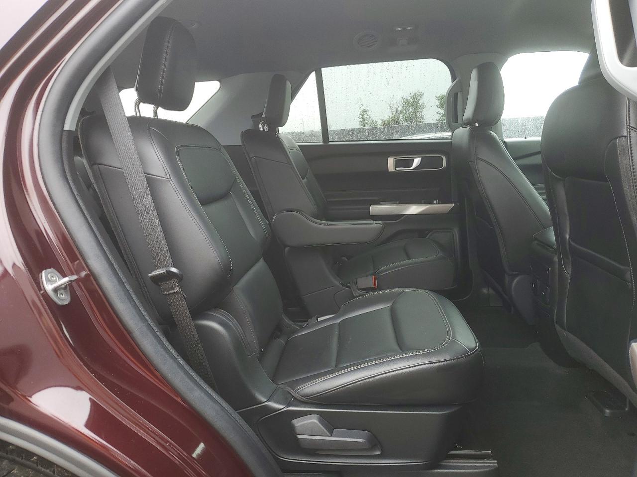 2023 FORD EXPLORER XLT photo 31