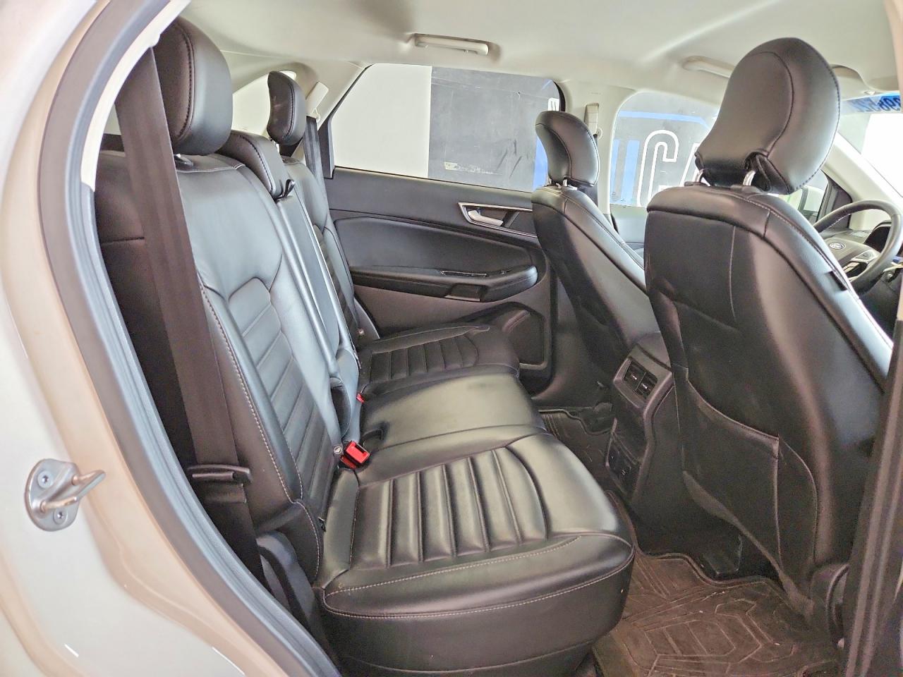 2016 FORD EDGE SEL photo 31