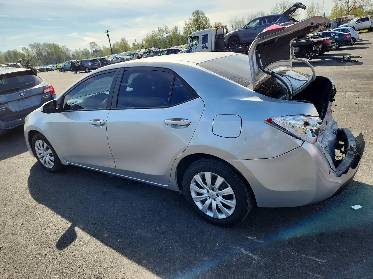 2019 TOYOTA COROLLA LE photo 3