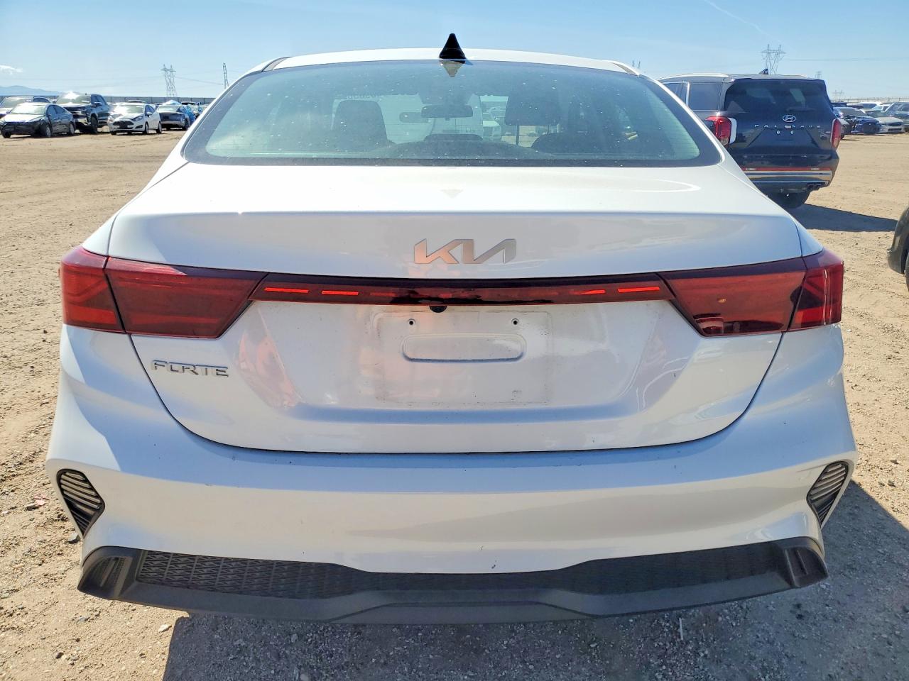 2023 KIA FORTE LXS photo 6