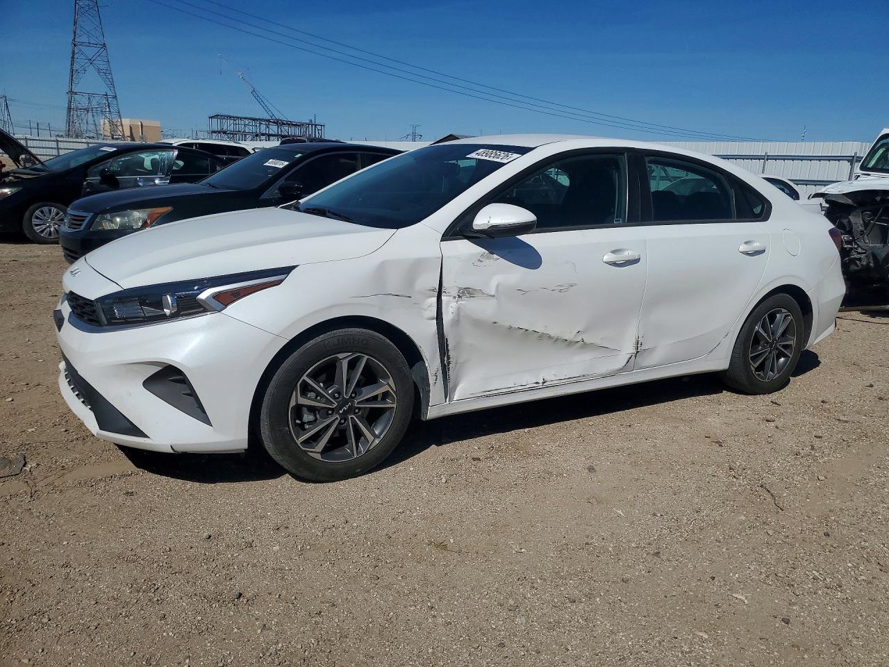2023 KIA FORTE