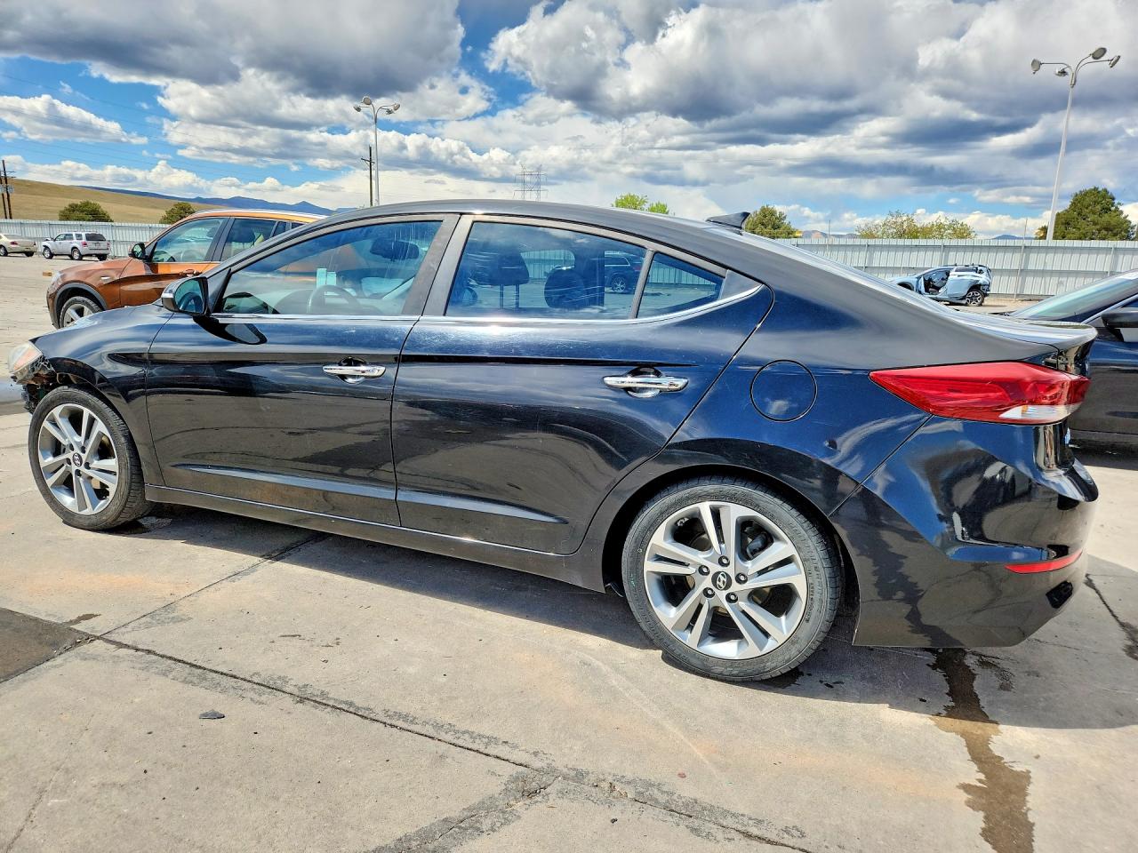 2017 HYUNDAI ELANTRA LIMITED photo 3