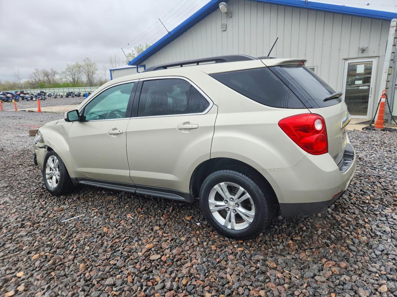 2015 CHEVROLET EQUINOX LT photo 3