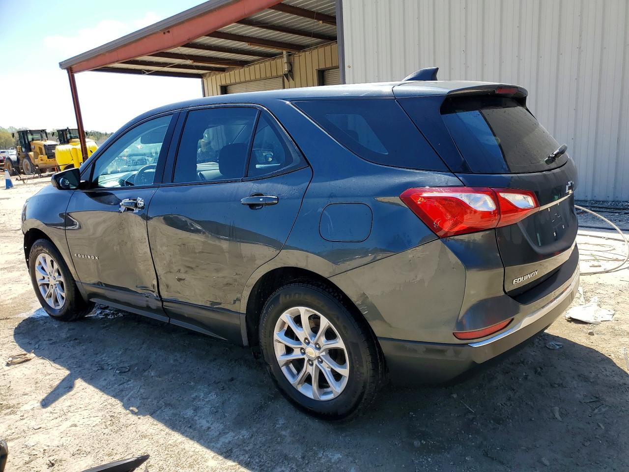 2018 CHEVROLET EQUINOX LS photo 2